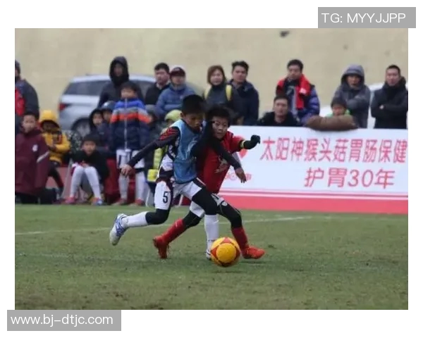 最近贵阳迎来多位足球明星助力当地足球发展与文化交流活动