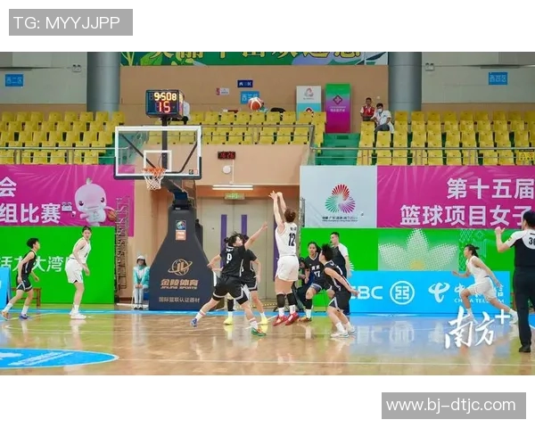 北京女篮与广东队全场激战精彩回顾争夺胜利的巅峰对决 北京女篮与广东队全场激战精彩回顾争夺胜利的巅峰对决